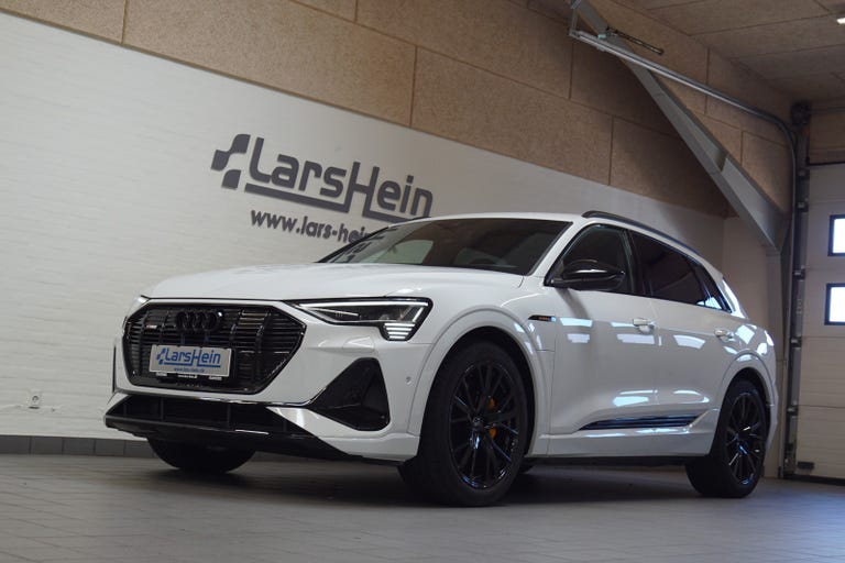 Audi e-tron Black Edition S-line quattro