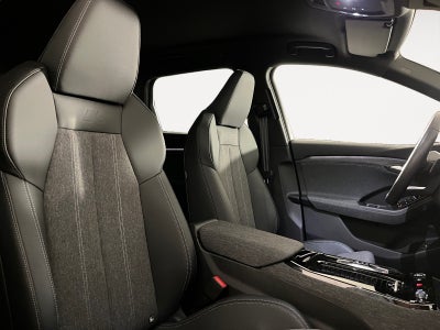 Audi Q6 e-tron S-line quattro Van