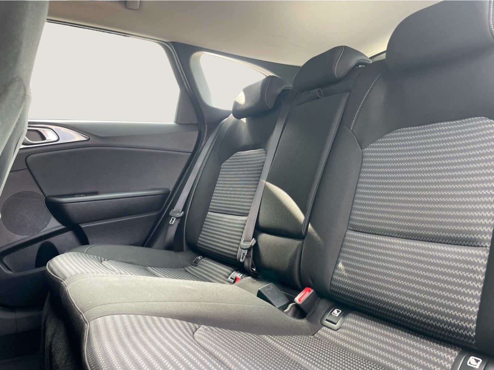 Kia Ceed PHEV Prestige SW DCT