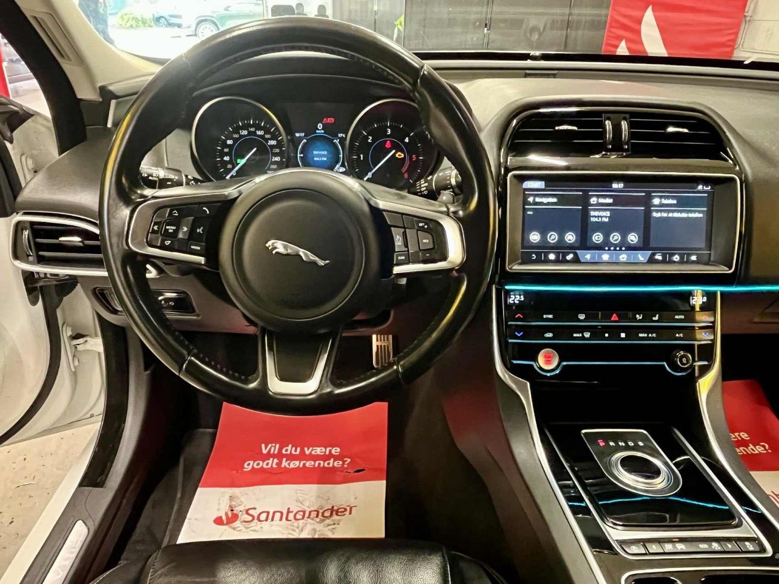 Billede af Jaguar XE 2,0 D180 Prestige aut.