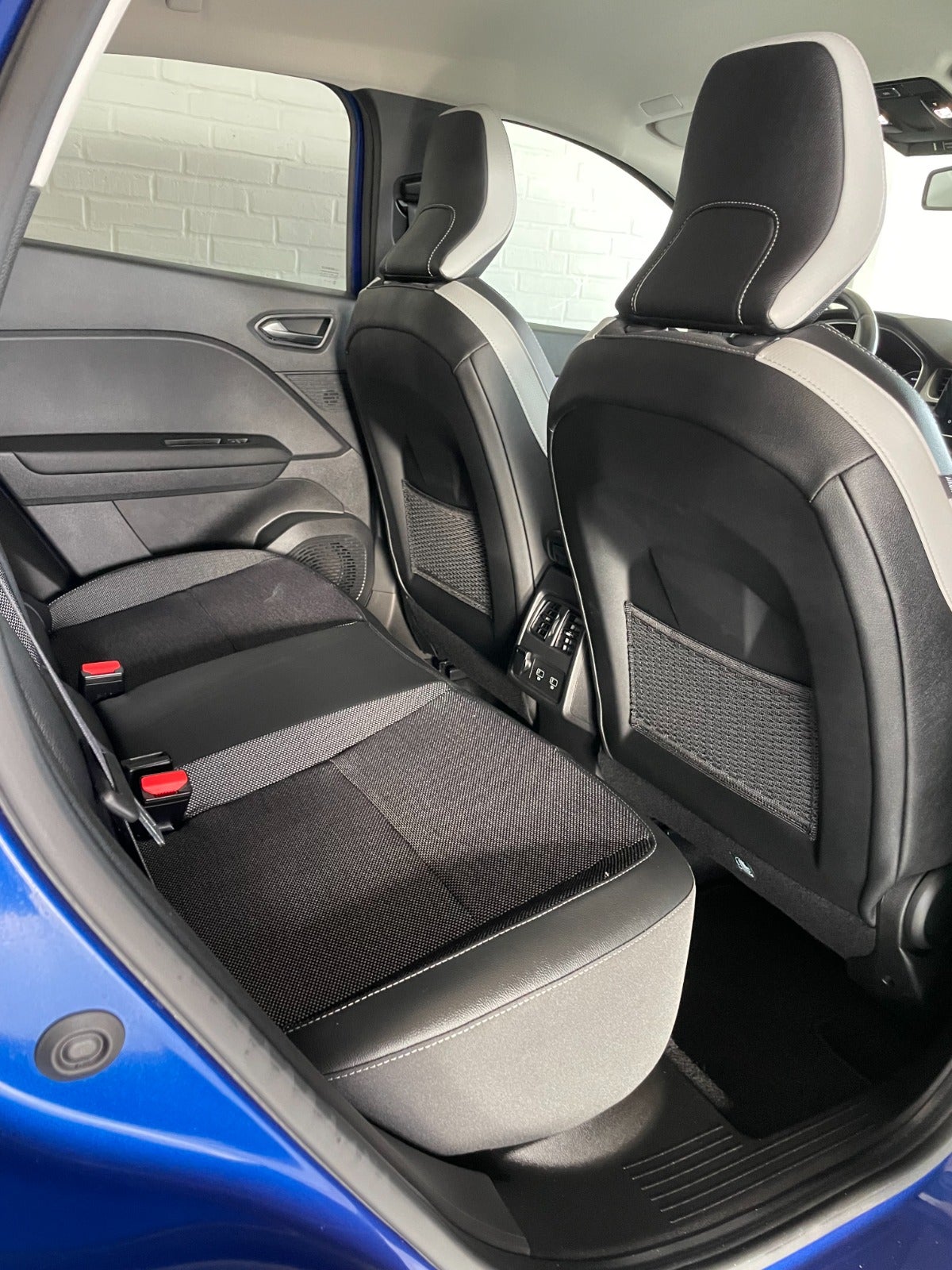 Billede af Renault Captur 1,6 E-Tech Intens