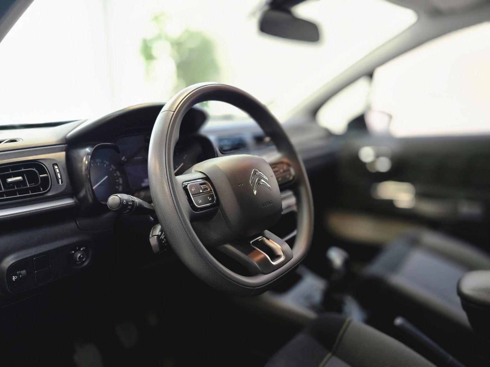 Billede af Citroën C3 1,2 PureTech 83 Shine LTD