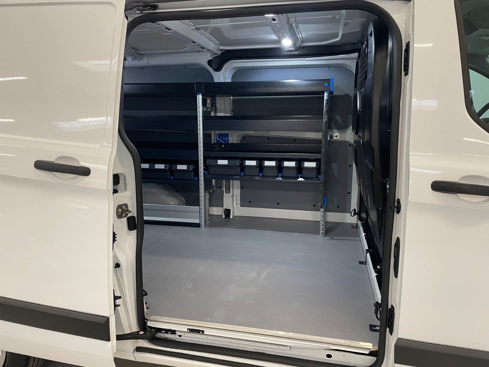 Billede af Ford Transit Custom 300L 2,0 TDCi 130 Trend aut.