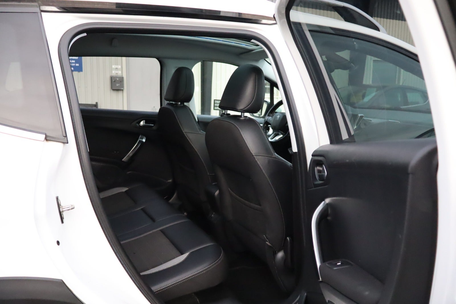 Billede af Peugeot 2008 1,6 BlueHDi 100 Allure