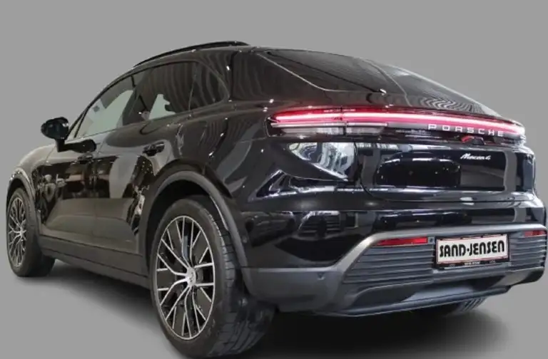 Porsche Macan 4