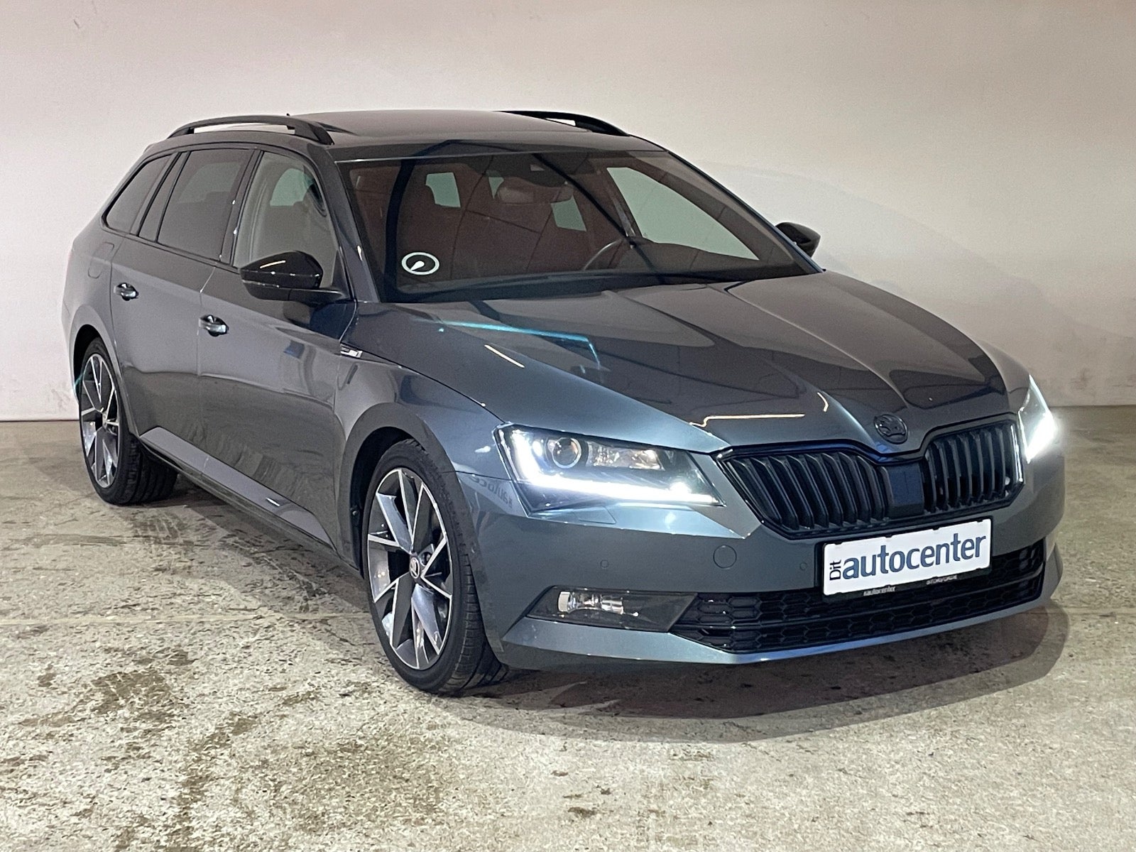 Skoda Superb TDi 190 Sportline Combi DSG