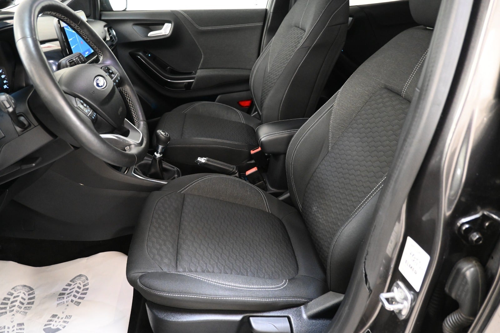 Ford Puma EcoBoost mHEV Titanium