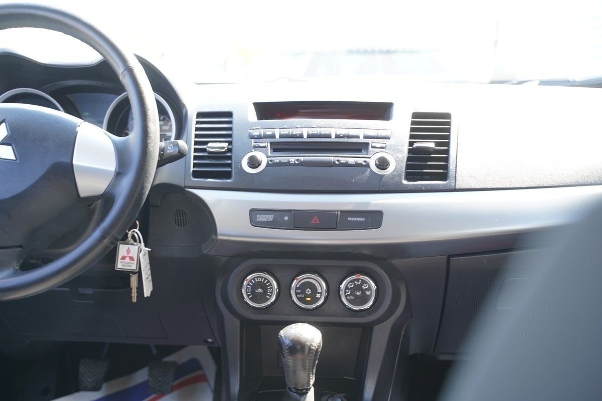 Billede af Mitsubishi Lancer 1,6 Invite SportBack