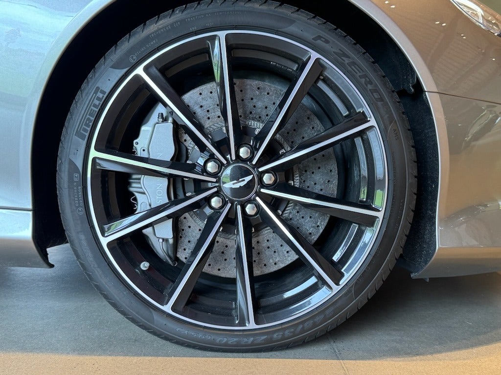 Aston Martin DB9 GT Coupé aut.
