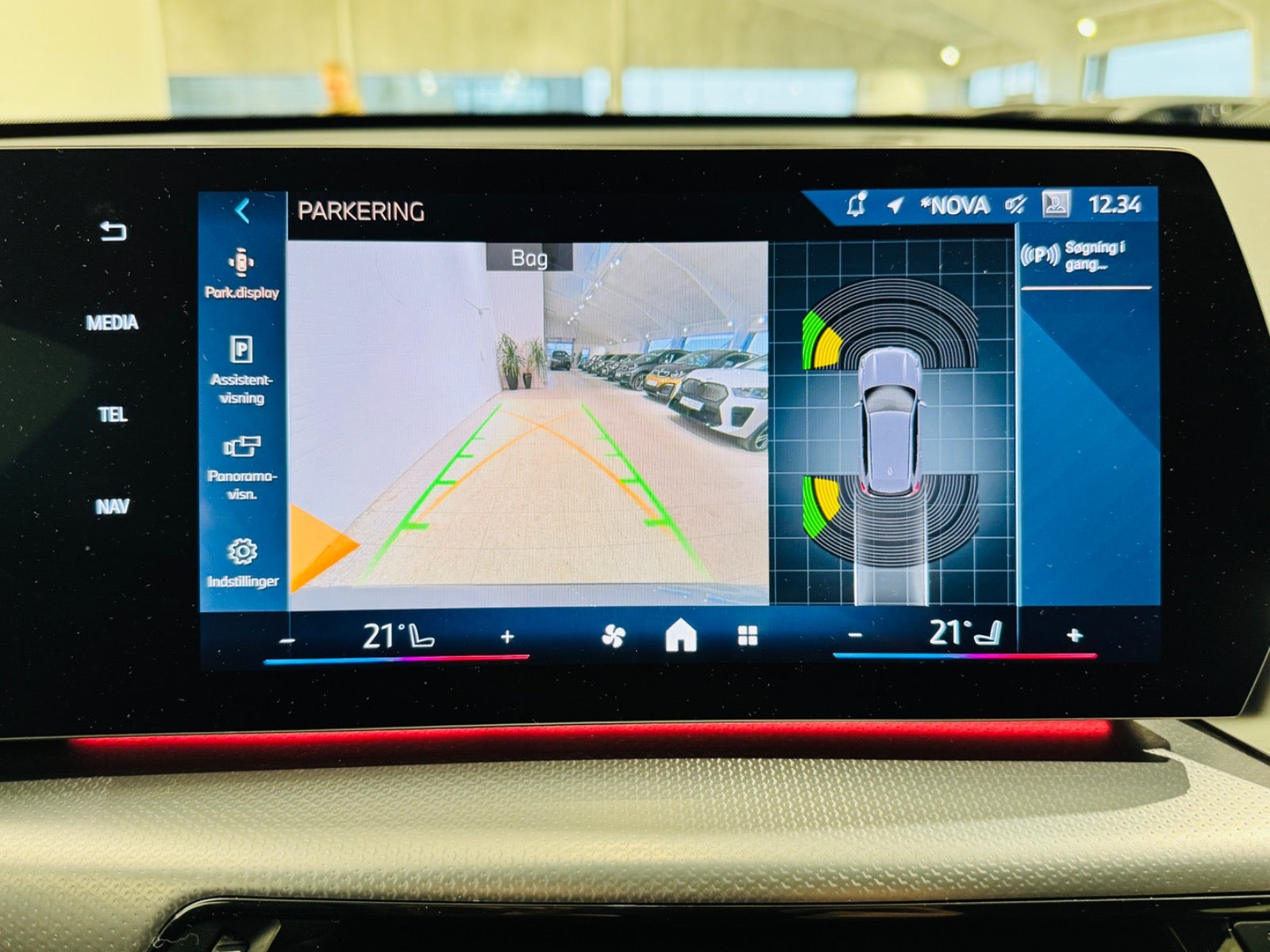 BMW iX1  eDrive20 M-Sport,  5-dørs