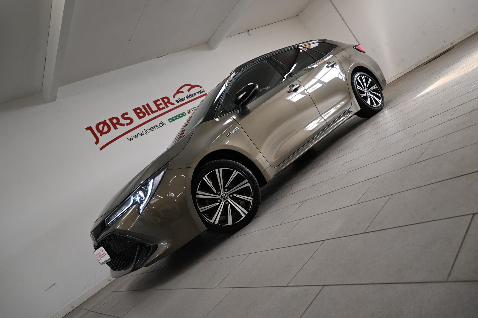 Toyota Corolla Hybrid Active Premium Touring Sports MDS
