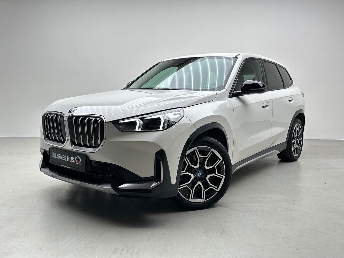 BMW iX1 eDrive20 X-Line billede 19