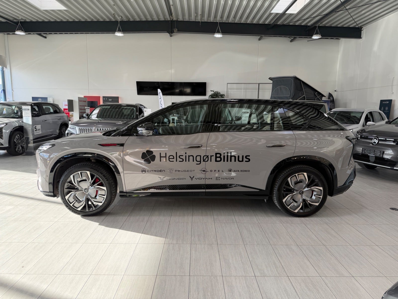 Billede af Hongqi EHS7 111 Exclusive