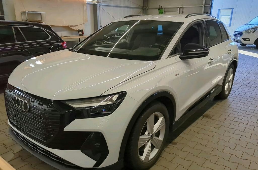 Audi Q4 e-tron S-line