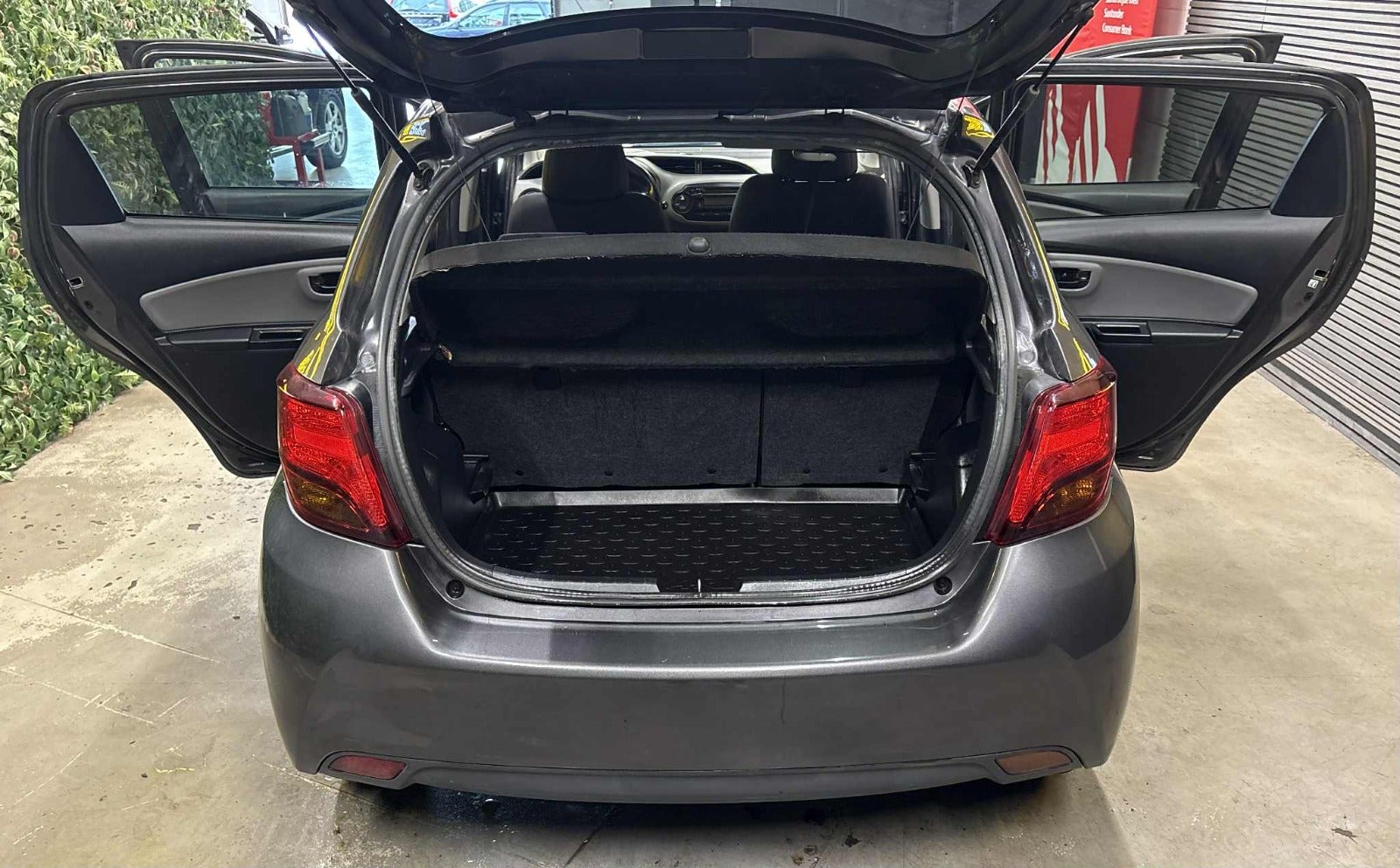 Billede af Toyota Yaris 1,0 VVT-i T1