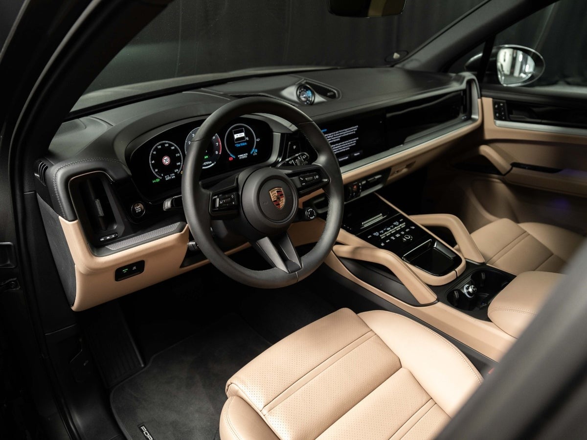 Gallery image 12 of 18