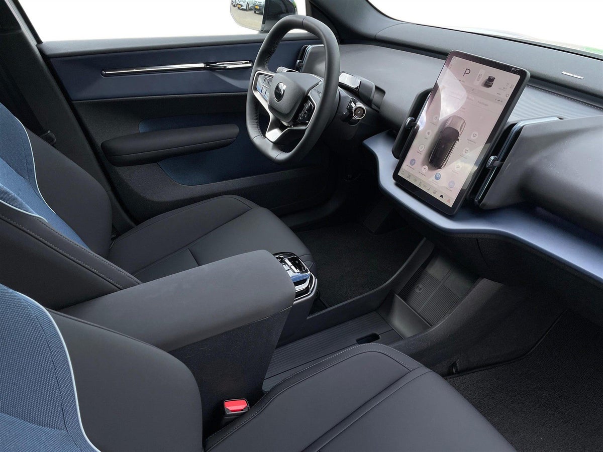 Volvo EX30 Extended Range Plus billede 7