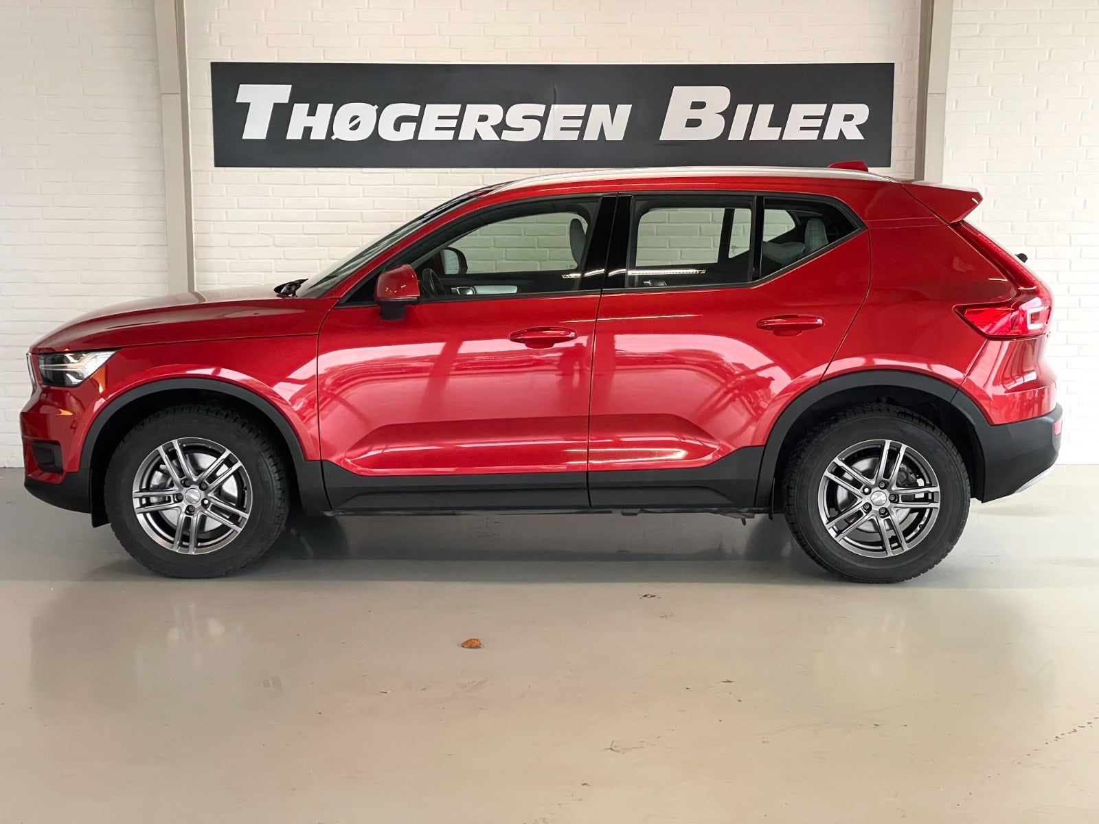 Billede af Volvo XC40 2,0 T5 247 Momentum aut. AWD