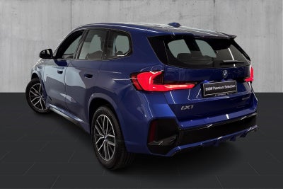 BMW iX1 eDrive20 M-Sport - 2