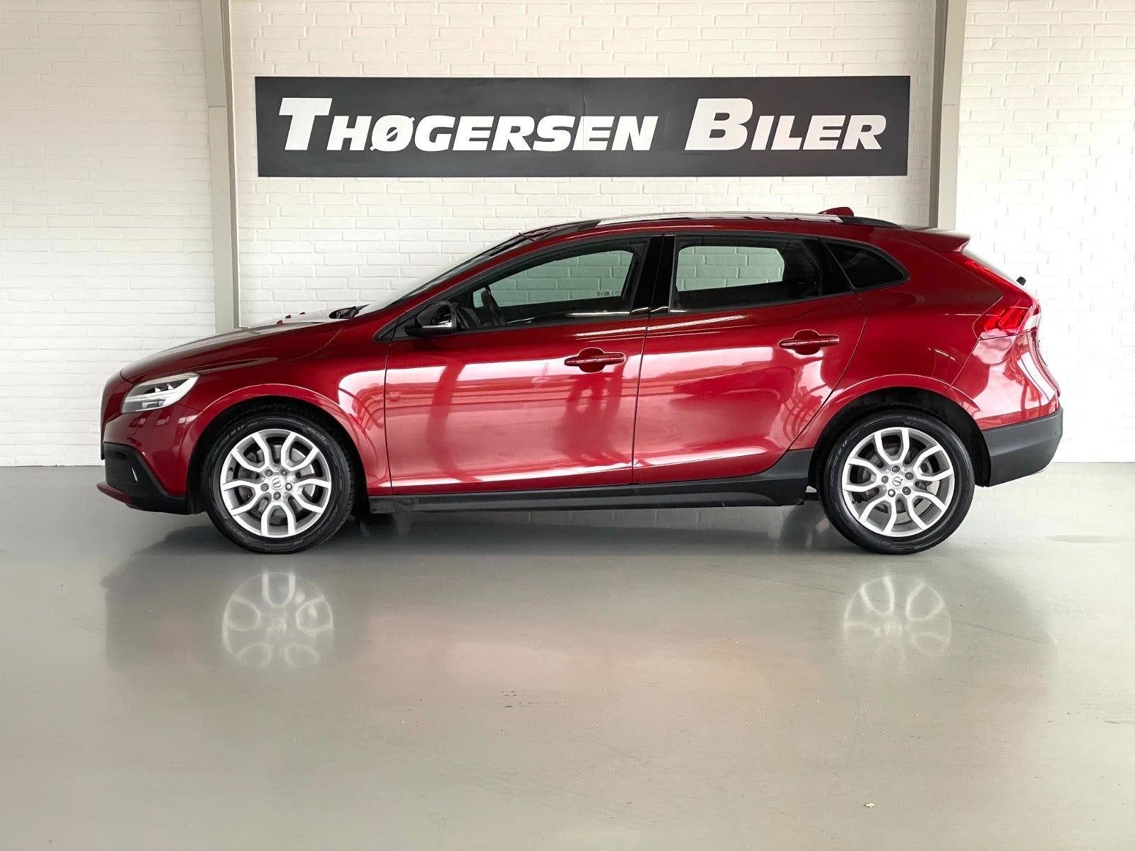 Billede af Volvo V40 CC 2,0 D2 120 Momentum aut.