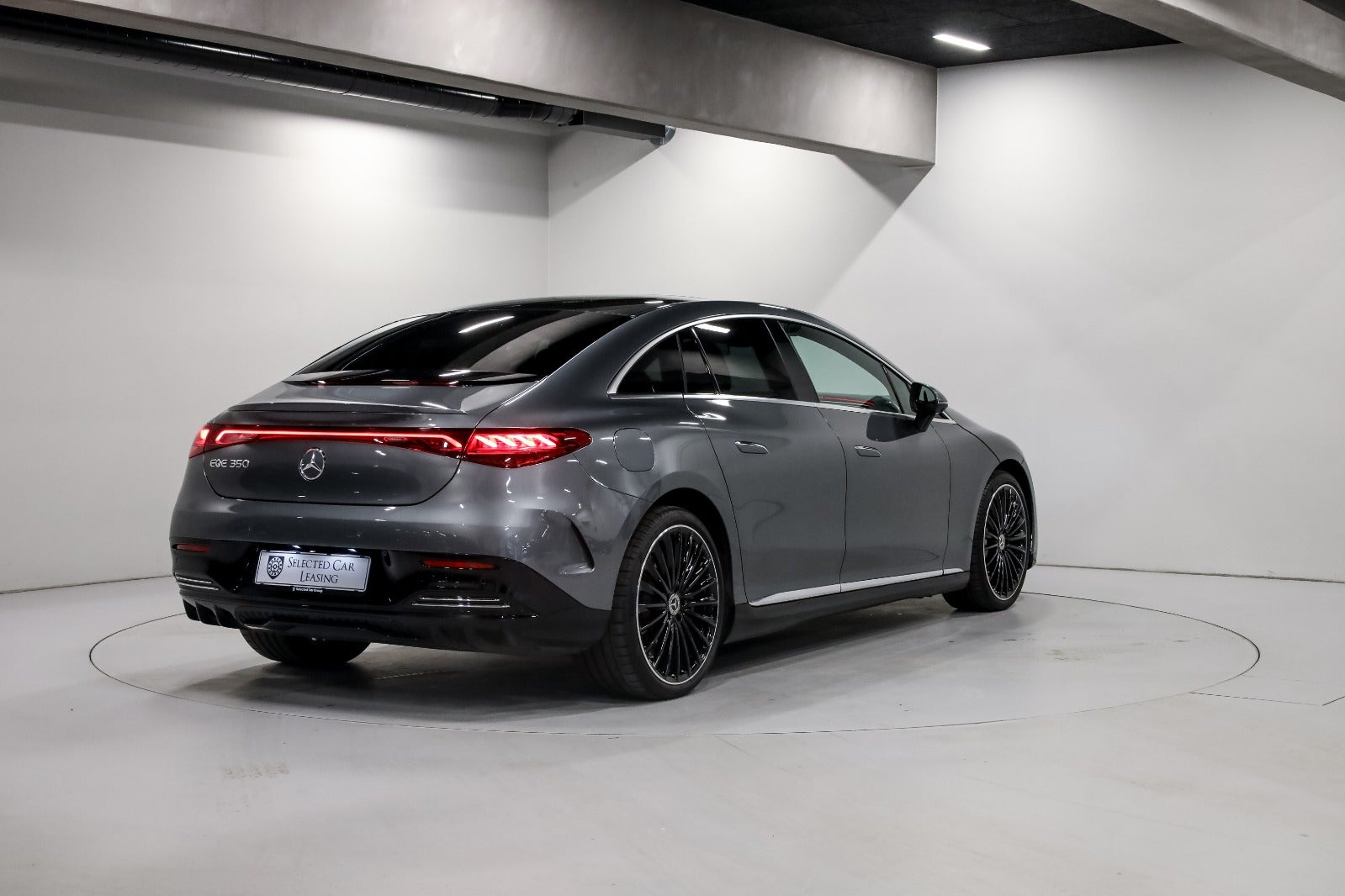 Mercedes-Benz EQE350 AMG Line