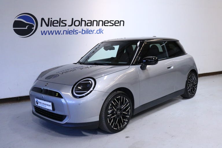 MINI Cooper SE Favoured Trim XL