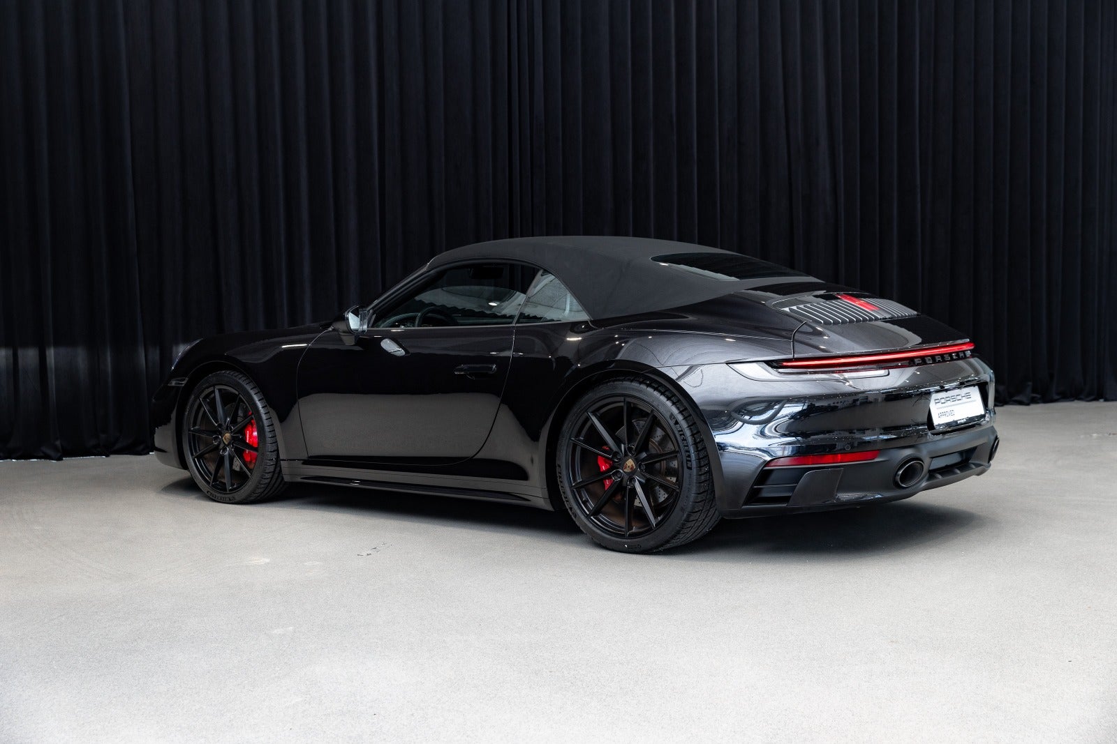 Gallery image 7 of 13