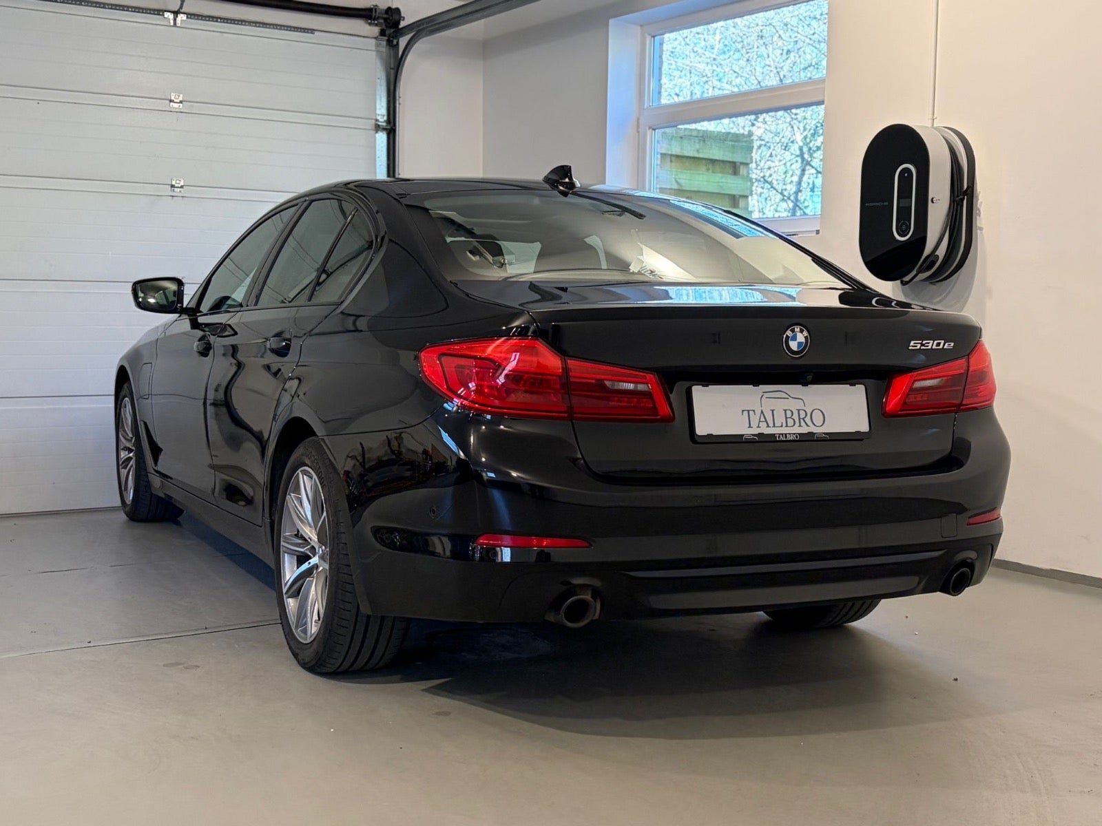 BMW – 530e