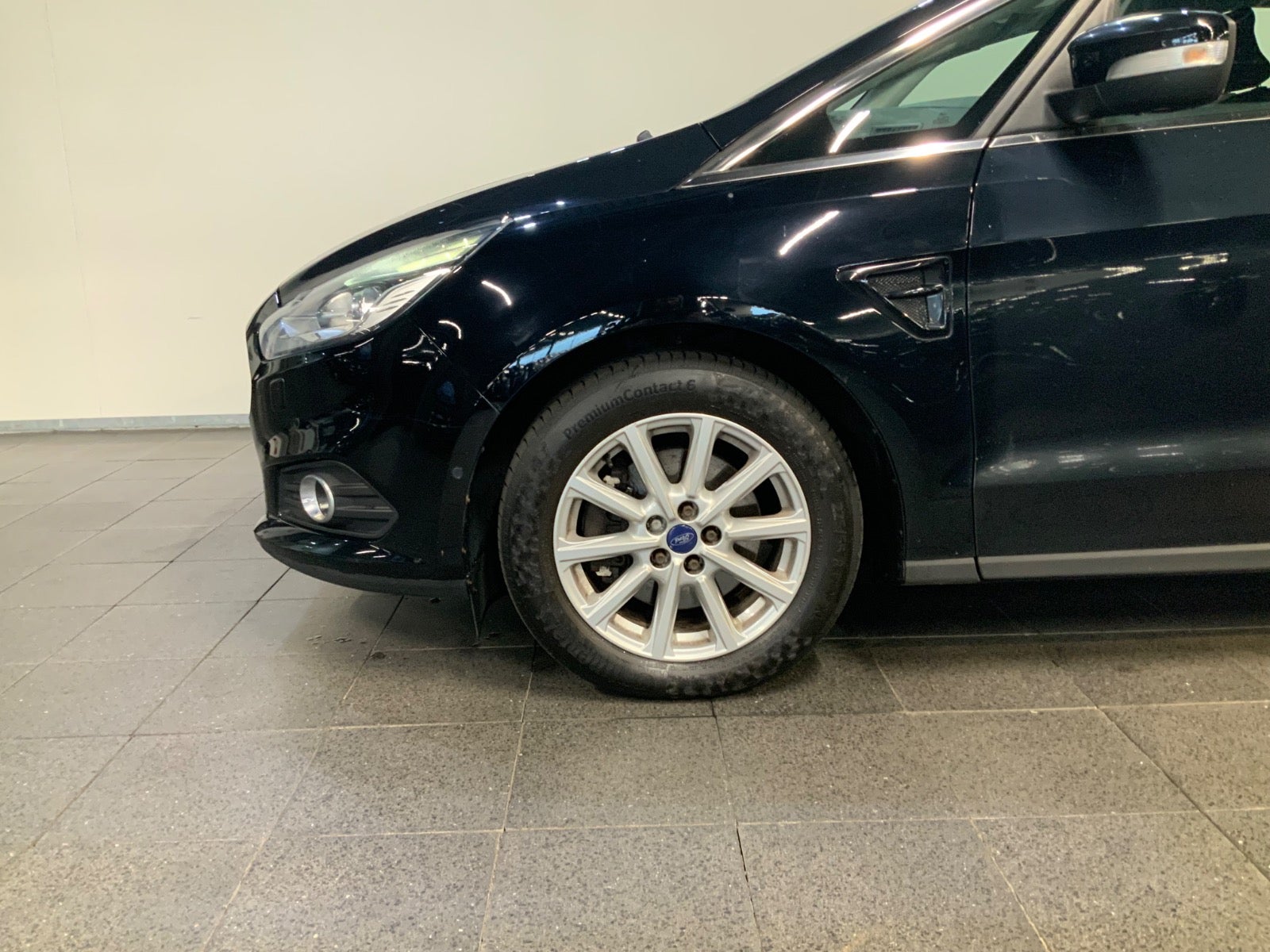 Ford S-MAX (3/8)