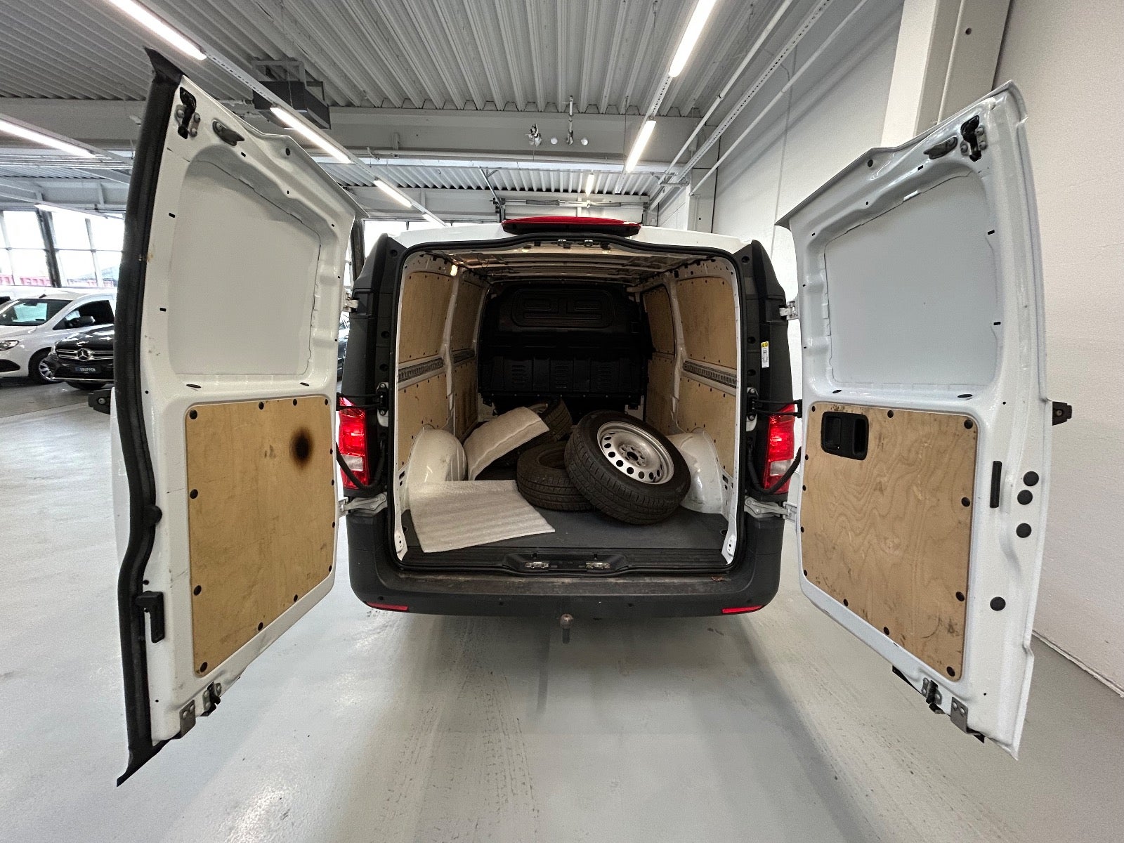 Billede af Mercedes Vito 114 2,0 CDi Kassevogn aut. XL RWD