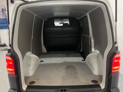 VW Transporter TDi 84 Kassevogn kort