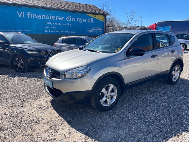 Nissan Qashqai Visia CVT