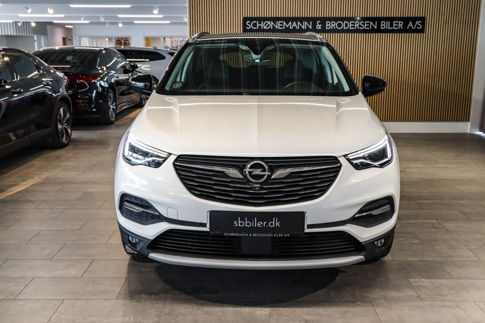 Billede af Opel Grandland X 1,6 Hybrid4 Impress aut.