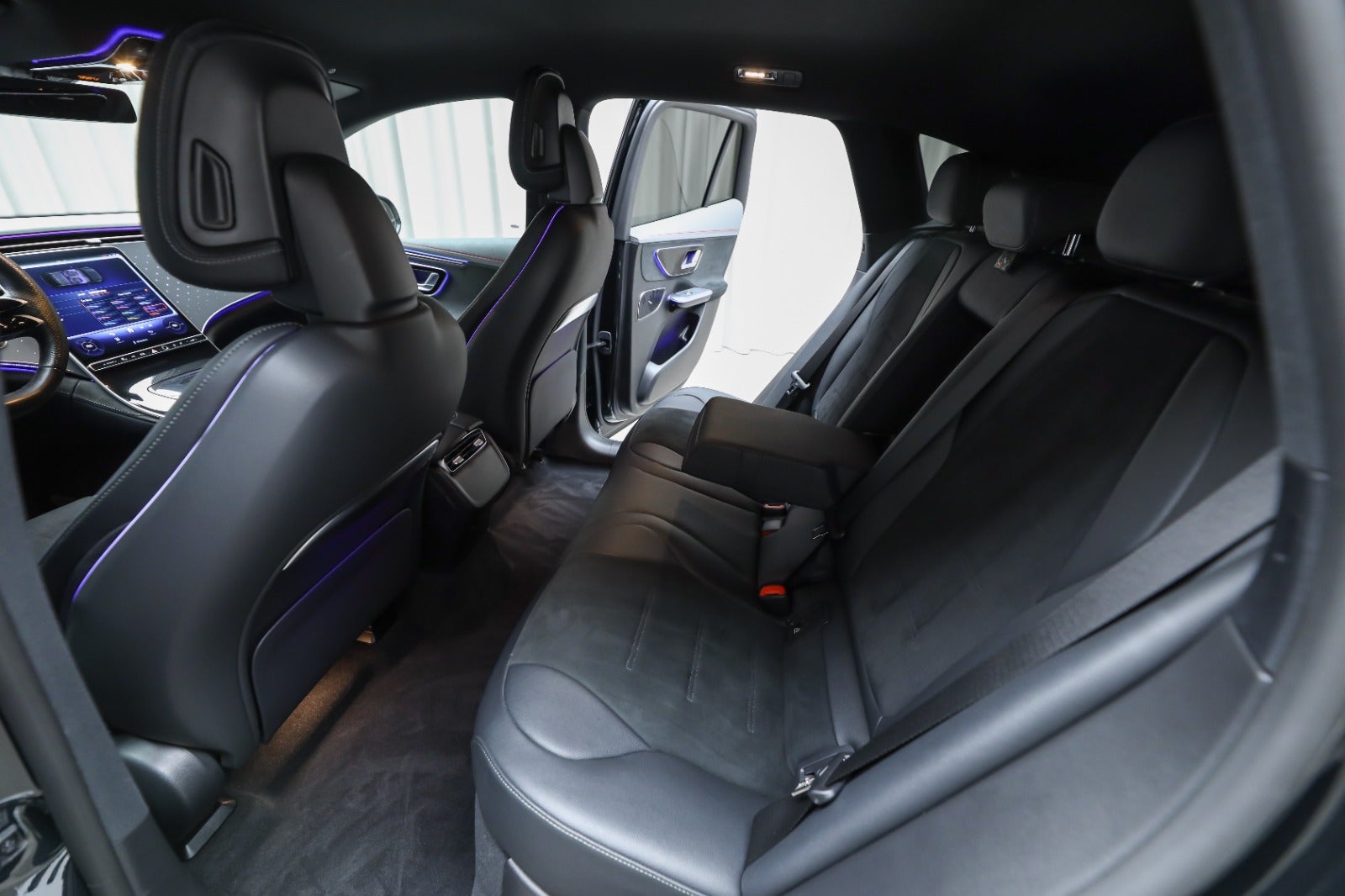 Mercedes-Benz EQE 350 SUV