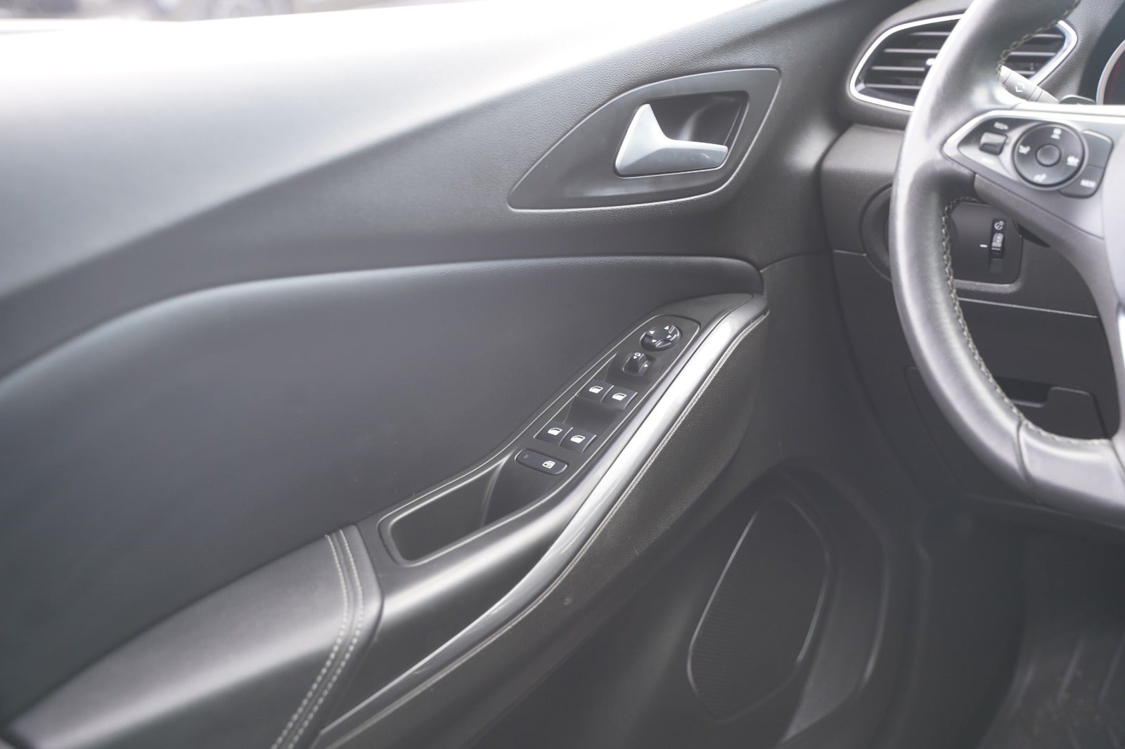 Billede af Opel Grandland X 1,6 Hybrid Ultimate aut.