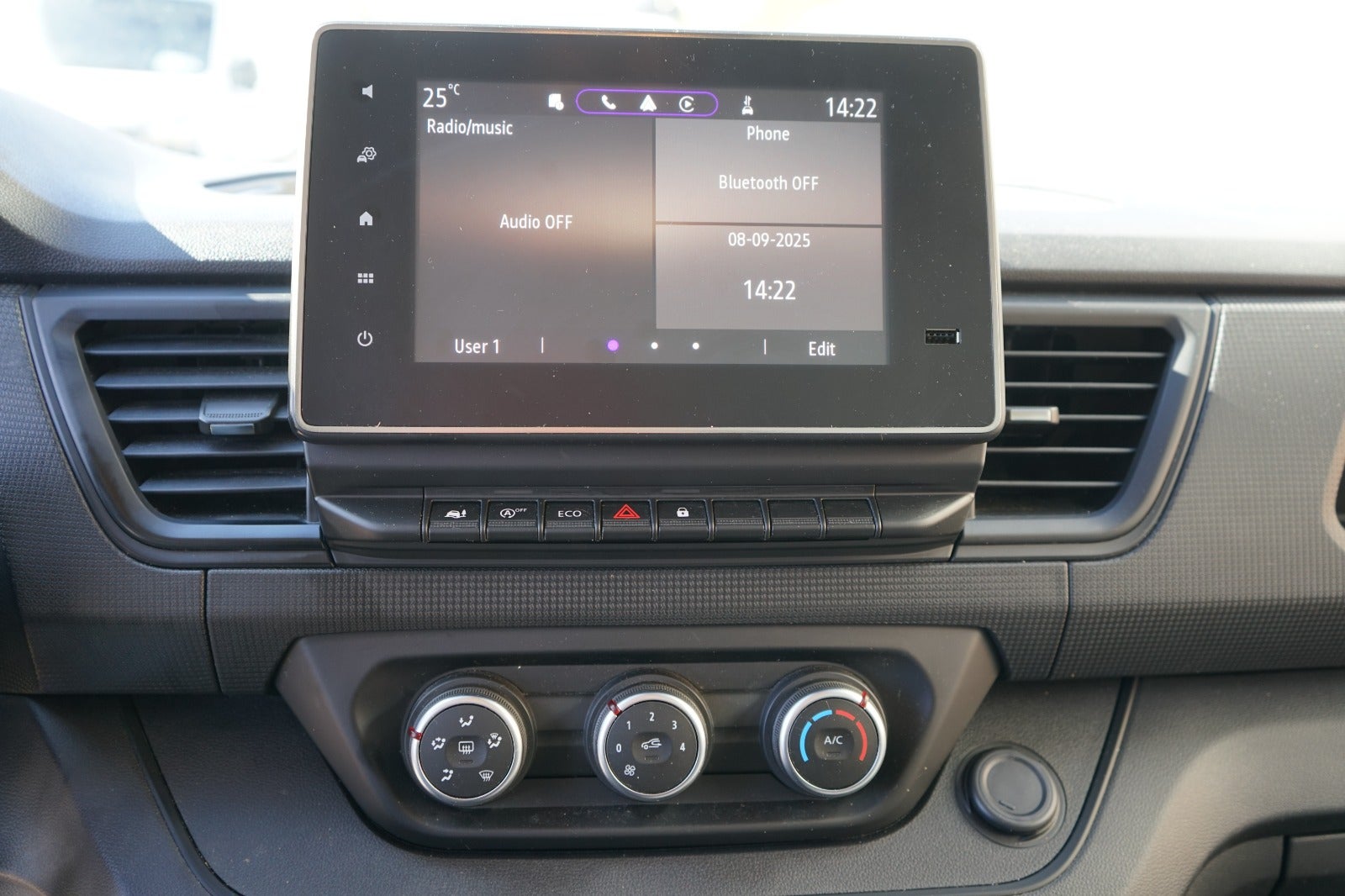 Billede af Renault Trafic 2,0 dCi 130 L2H1 Tekno