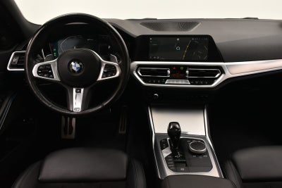 BMW 330e Touring M-Sport aut.