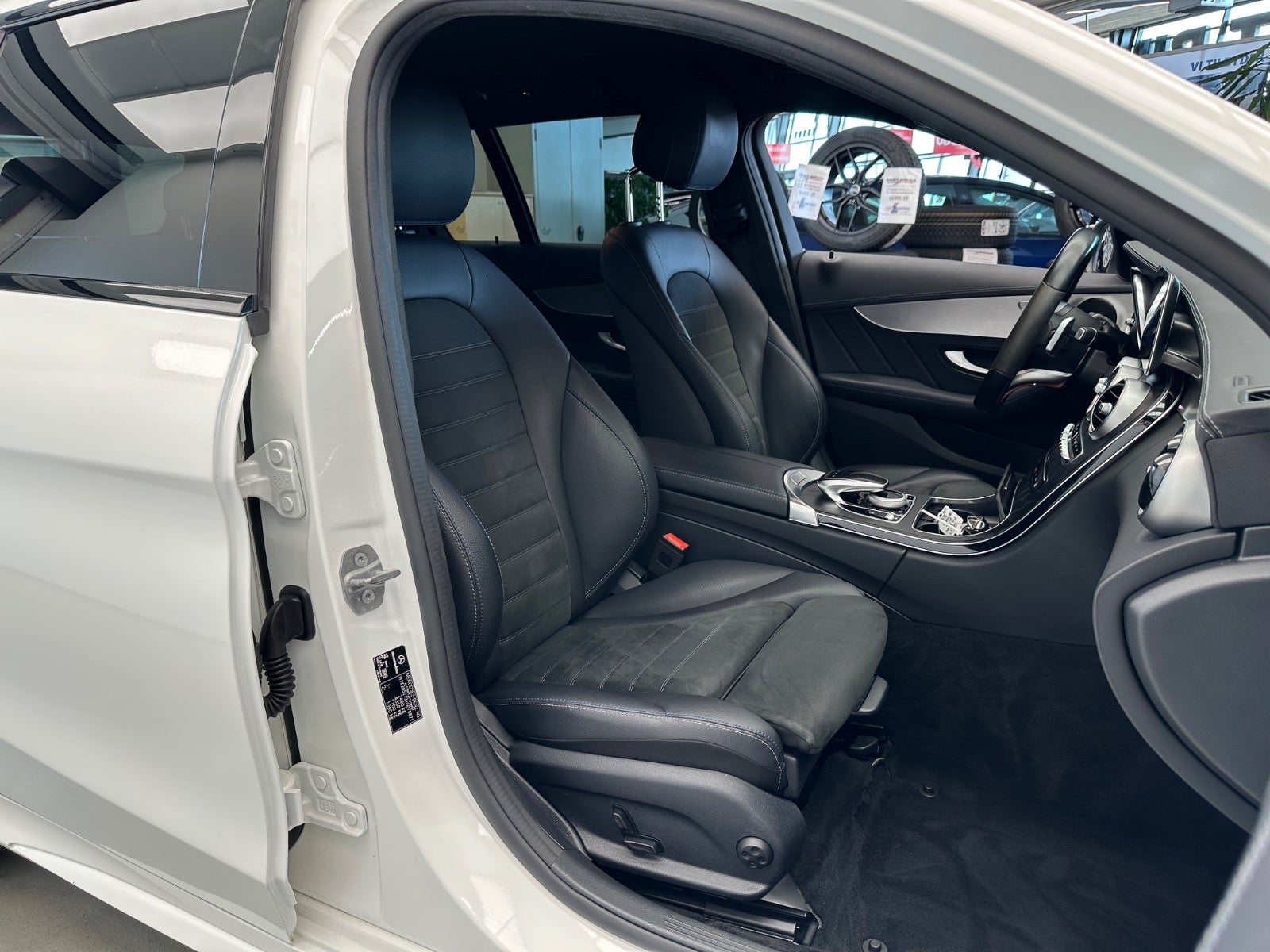 Billede af Mercedes C300 de 2,0 AMG Line stc. aut.