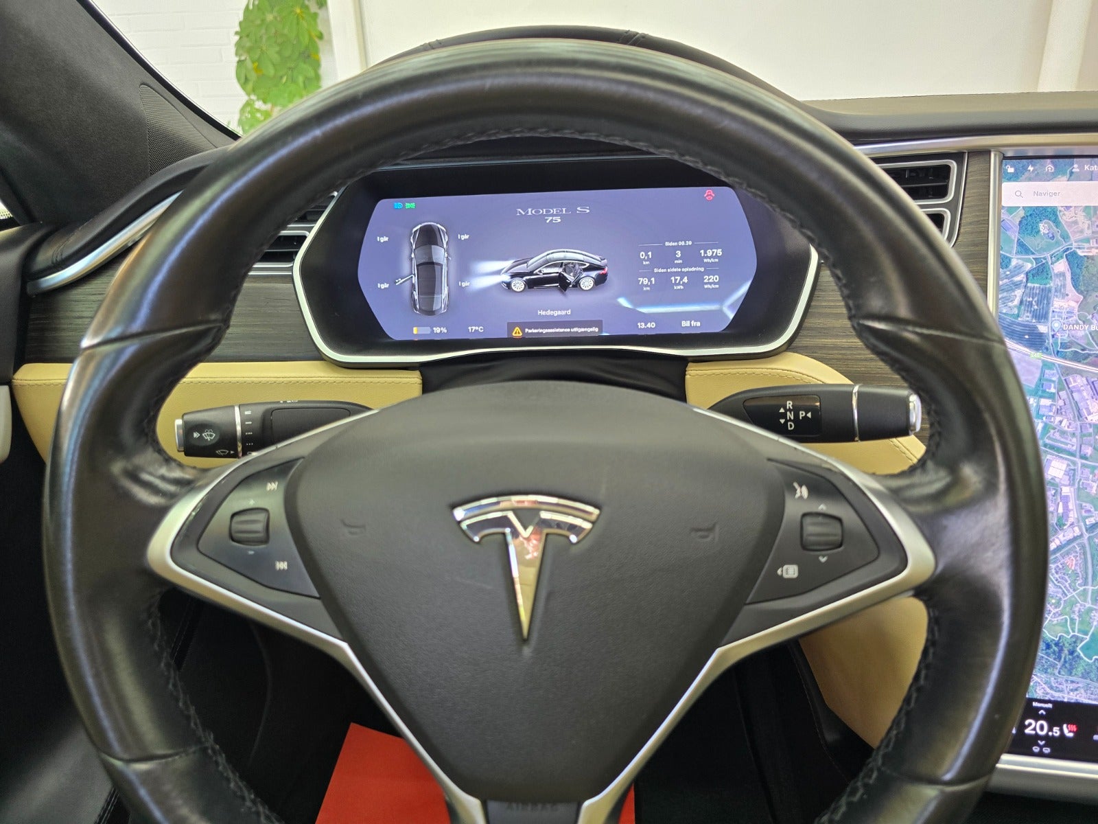 Tesla Model S 2016