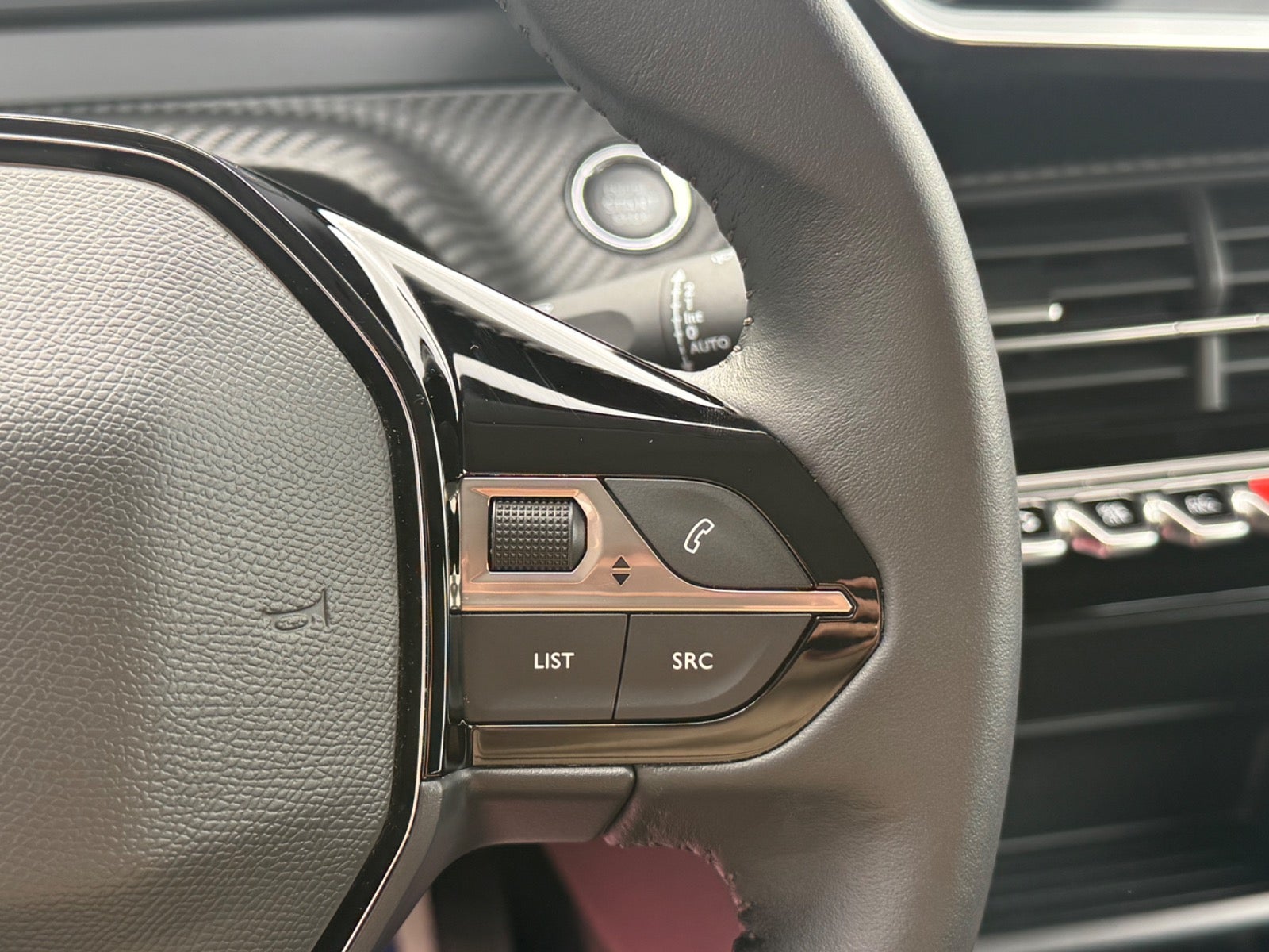 Peugeot e-208 Active