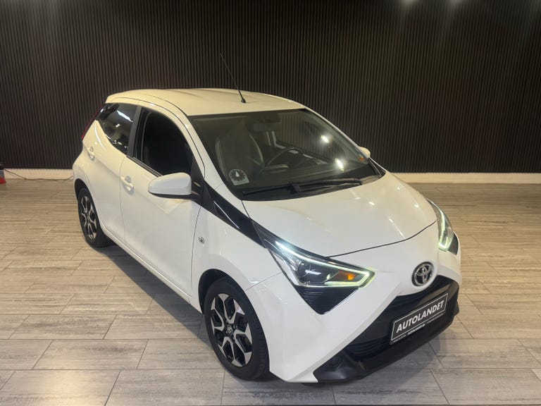 Toyota Aygo VVT-i x-plore x-shift