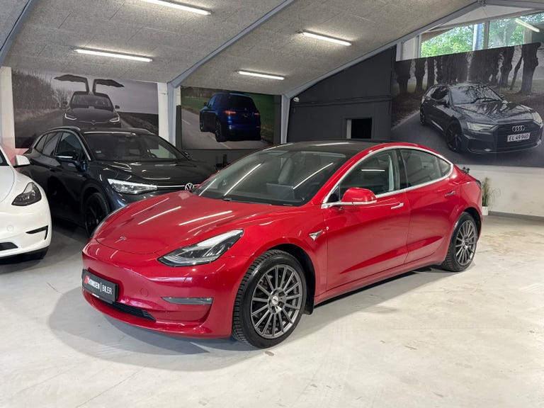 Tesla Model 3 Long Range AWD