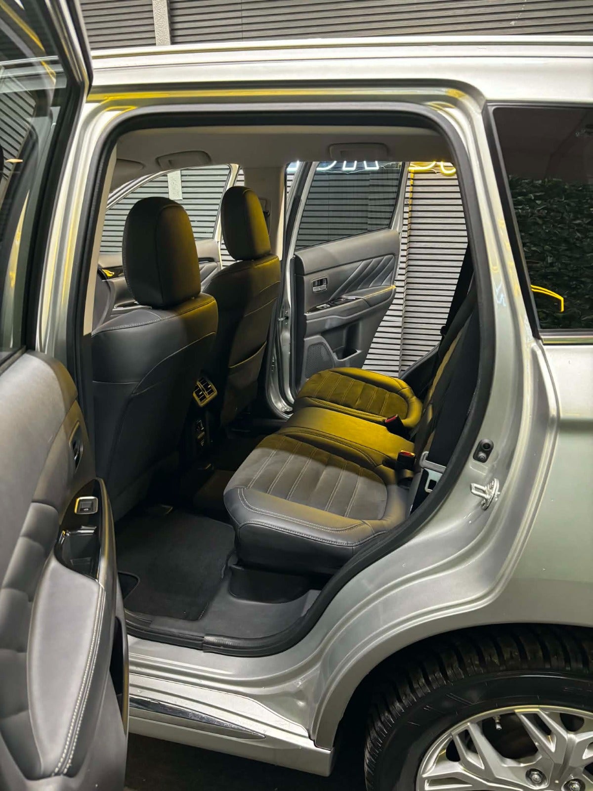 Billede af Mitsubishi Outlander 2,4 PHEV Inform CVT 4WD