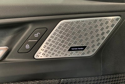BMW iX1 eDrive20 X-Line