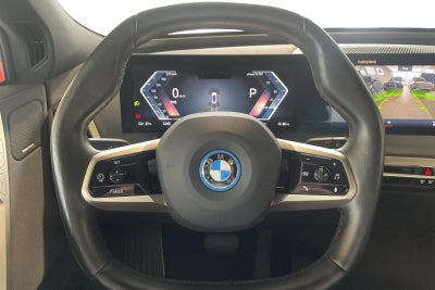 BMW iX xDrive40 Supercharged