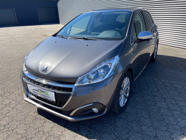 Peugeot 208 BlueHDi 100 Selection Sky