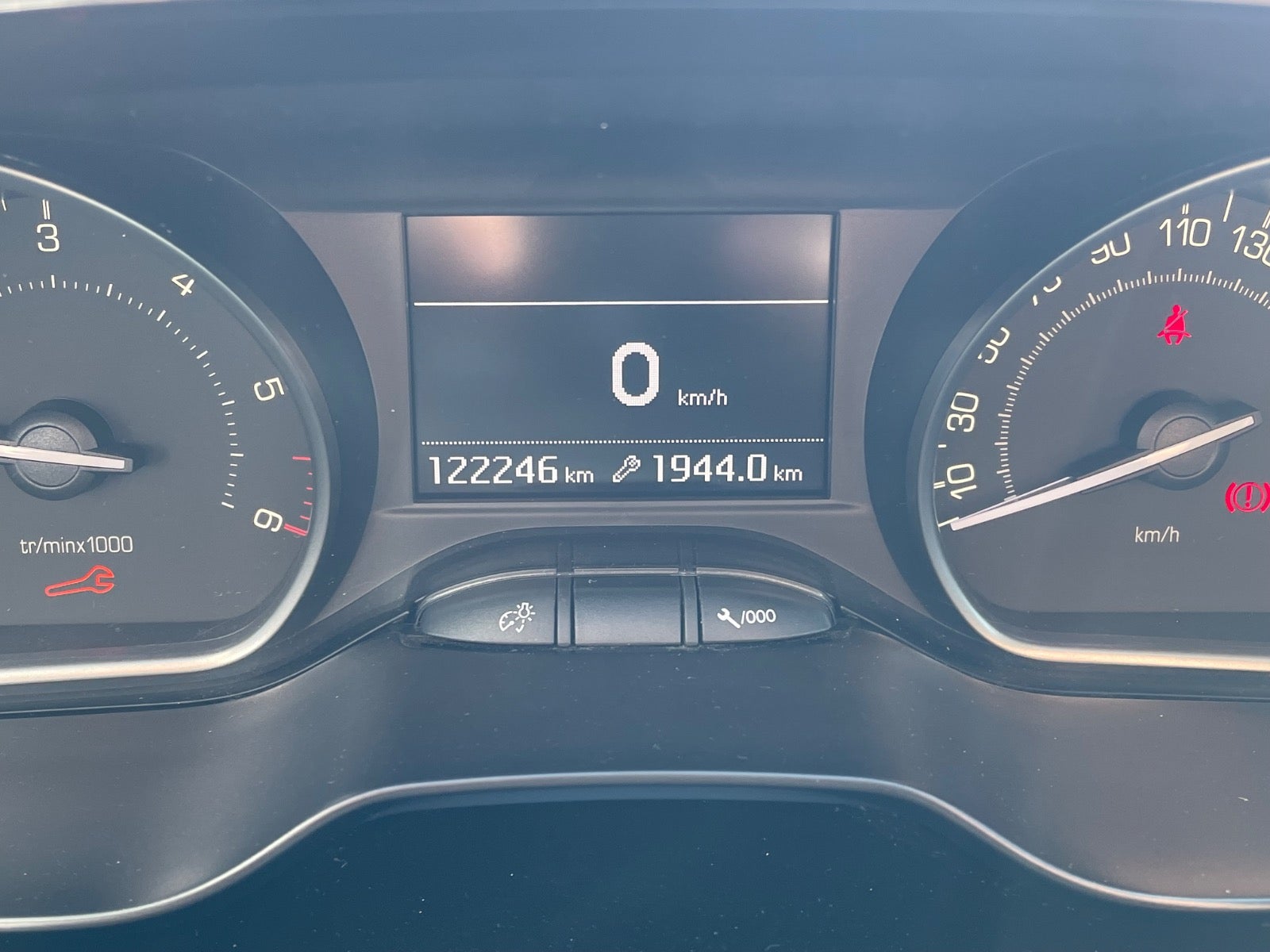 Billede af Peugeot 208 1,5 BlueHDi 100 Prestige Sky
