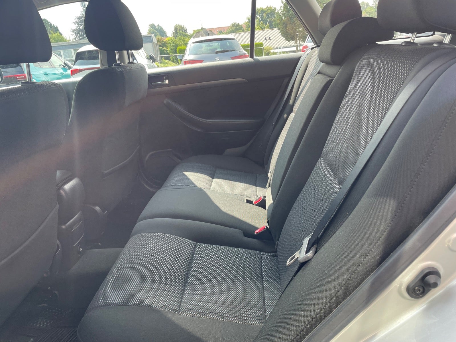 Billede af Toyota Avensis 2,0 D-4D Sol stc.