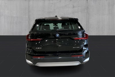 BMW iX1 xDrive30 X-Line