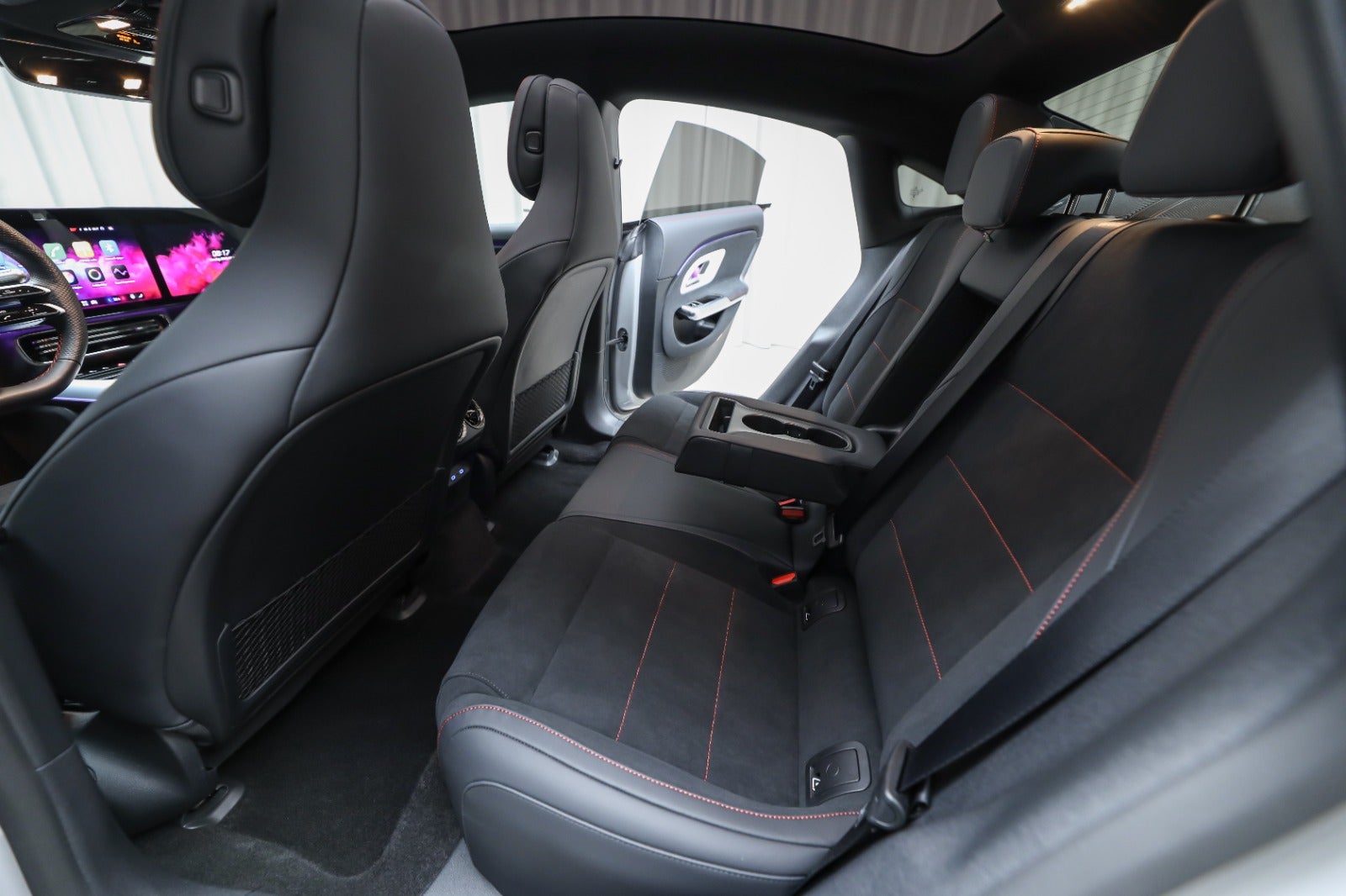 Mercedes-Benz CLA 250+ (5/8)